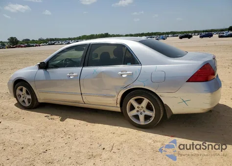 2006 Honda Accord Ex из США, поврежденный, VIN 1HGCM65826A044170